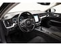 Volvo V60 2.0 B3 Momentum Advantage Aut. [ Adapt.cruise Navi Camera Trekhaak ]