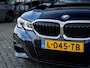 BMW 3-Serie 320e Business Edition Plus M | Individual Kleur | Rundleder | M-Sport pakket | Stoelverwarming | Laser LED | 19'' Lichtmetalen Velgen | LED Koplampen | Virtual Cockpit | Navigatie | Camera | Cruise Control | Climate Control