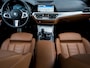 BMW 3-Serie 320e Business Edition Plus M | Individual Kleur | Rundleder | M-Sport pakket | Stoelverwarming | Laser LED | 19'' Lichtmetalen Velgen | LED Koplampen | Virtual Cockpit | Navigatie | Camera | Cruise Control | Climate Control