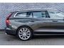 Volvo V60 Plug-in Hybrid T6 AWD Inscription Expression | Lederen bekleding | Panoramadak | Stoel- en stuurwielverwarming | Adaptive cruise control | Dode hoek detectie BLIS | 19 inch velgen | Elektrische stoelverstelling | Gelamineerde zijruiten |