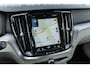 Volvo V60 Plug-in Hybrid T6 AWD Inscription Expression | Lederen bekleding | Panoramadak | Stoel- en stuurwielverwarming | Adaptive cruise control | Dode hoek detectie BLIS | 19 inch velgen | Elektrische stoelverstelling | Gelamineerde zijruiten |