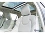 Volvo V60 Plug-in Hybrid T6 AWD Inscription Expression | Lederen bekleding | Panoramadak | Stoel- en stuurwielverwarming | Adaptive cruise control | Dode hoek detectie BLIS | 19 inch velgen | Elektrische stoelverstelling | Gelamineerde zijruiten |