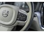 Volvo V60 Plug-in Hybrid T6 AWD Inscription Expression | Lederen bekleding | Panoramadak | Stoel- en stuurwielverwarming | Adaptive cruise control | Dode hoek detectie BLIS | 19 inch velgen | Elektrische stoelverstelling | Gelamineerde zijruiten |