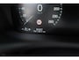 Volvo V60 Plug-in Hybrid T6 AWD Inscription Expression | Lederen bekleding | Panoramadak | Stoel- en stuurwielverwarming | Adaptive cruise control | Dode hoek detectie BLIS | 19 inch velgen | Elektrische stoelverstelling | Gelamineerde zijruiten |