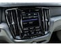 Volvo V60 Plug-in Hybrid T6 AWD Inscription Expression | Lederen bekleding | Panoramadak | Stoel- en stuurwielverwarming | Adaptive cruise control | Dode hoek detectie BLIS | 19 inch velgen | Elektrische stoelverstelling | Gelamineerde zijruiten |