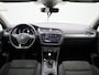 Volkswagen Tiguan Allspace 1.5 TSI Comfortline Business 7-Persoons | Automaat | Trekhaak | Apple Carplay/Android Auto | Panoramadak | Climate Control | Parkeersensoren | Lichtmetalen Velgen |