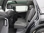 Volkswagen Tiguan Allspace 1.5 TSI Comfortline Business 7-Persoons | Automaat | Trekhaak | Apple Carplay/Android Auto | Panoramadak | Climate Control | Parkeersensoren | Lichtmetalen Velgen |