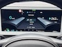 Hyundai Ioniq 5 Lounge 73kWh Automaat / 1.600 kg trekgewicht / 8 jaar Batterijgarantie / Accu SoH 97,4 % / CCS snelladen / Warmtepomp / HUD / Camera 360° / Leder / Panorama dak / Elektrische stoelen & klep / Navigatie / Stuur-, stoel- & achterbankverwarming / 20" LM wielen /