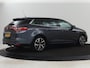 Renault Megane 1.3 TCe Bose | Camera | Keyless | Massage | Carplay | Half leder | Navigatie | Park Assist | Trekhaak | Climate control | Dodehoek detectie