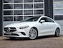 Mercedes-Benz CLA 180 Business Solution Luxury | Panoramadak | Sfeerverlichting | Achteruitrijcamera | Widescreen | Cruise Control | Stoelverwarming | LED verlichting