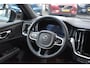Volvo V60 T6 AWD 350PK Plug-in hybrid Plus Dark | Trekhaak | H&K | Contour stoelen | 360 Camera | 19"LMV |