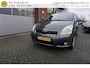 Toyota Verso 1.8 VVT-I LUNA 5 PERSOONS ORIGINEEL NEDERLANDS DEALER ONDERHOUDEN TREKHAAK ECC AIRCO CRUISECONTROL PARKEERSENSOREN 16INCH LMV 4X ELECTR.RAMEN-SPIEGELS
