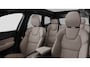 Volvo XC60 2.0 T6 Plug-in hybrid AWD Ultra Dark | Volvo Guard Alarm | Extra getint glas achter | Actieve luchtvering met FOUR-C | 22" 5-dubbelspaaks Glossy Black Diamond Cut