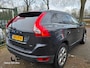 Volvo XC60 3.0 T6 AWD Momentum Automaat leerbekeleding stoelverwarming parkeer sensor trekhaak