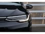 Volkswagen Golf 1.5 eHybrid 204pk DSG Life Edition | SoH 100% | Panoramadak | Trekhaak | Stoel/Stuurverwarming