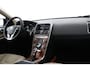 Volvo XC60 2.4 D4 R-Design | 5-Cilinder | Trekhaak | Leder | Getint Glas | Camera