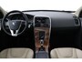 Volvo XC60 2.4 D4 R-Design | 5-Cilinder | Trekhaak | Leder | Getint Glas | Camera