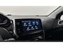Peugeot 208 1.2 PureTech Signature TREKHAAK NAVI CARPLAY.