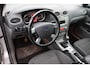Ford Focus Wagon 1.8 Titanium Flexi Fuel Lichtmetalen wielen, Trekhaak, Climate control