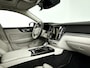 Volvo S60 Recharge T8 AWD Inscription | Panoramadak | Parkeercamera | Stoel- en Stuurverwarming | Trekhaak