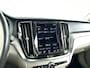 Volvo S60 Recharge T8 AWD Inscription | Panoramadak | Parkeercamera | Stoel- en Stuurverwarming | Trekhaak