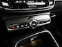 Volvo XC40 P8 AWD R-Design | Panoramadak | 360° camera | Harman Kardon | Stoel- en Stuurverwarming