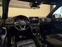 Volkswagen T-Roc 1.5 TSI 3x R-Line Pano, ACC, IQ Lights, Apple Carplay, Stoelverarming, Achteruitrijcamera, Virtual Cockpit, Airco