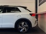 Volkswagen T-Roc 1.5 TSI 3x R-Line Pano, ACC, IQ Lights, Apple Carplay, Stoelverarming, Achteruitrijcamera, Virtual Cockpit, Airco