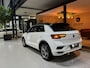 Volkswagen T-Roc 1.5 TSI R-Line Garantie Digi Dash Carplay StoelVW Blindspot Elek Achterklep ACC Clima Navi Led Rijklaar