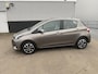 Toyota Yaris 1.5 VVT-i Active Zeer nette NL-auto, boekjes compleet, lage KM stand! Achteruitrij camera, cruise control, start/stop systeem, centrale deurvergrendeling