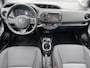 Toyota Yaris 1.5 VVT-i Active Zeer nette NL-auto, boekjes compleet, lage KM stand! Achteruitrij camera, cruise control, start/stop systeem, centrale deurvergrendeling