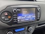 Toyota Yaris 1.5 VVT-i Active Zeer nette NL-auto, boekjes compleet, lage KM stand! Achteruitrij camera, cruise control, start/stop systeem, centrale deurvergrendeling