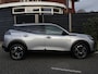 Peugeot 2008 Allure 1.2 PureTech 100PK Navigatie, Achteruitrijcamera, Parkeersensoren, Apple Carplay, Android Auto, Lichtmetalen velgen
