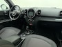MINI Countryman Mini 1.5 Cooper Salt | Automaat | Navigatie | Climate Control | Parkeersensoren | Lichtmetalen Velgen | Multifunctioneel Stuurwiel | Bluetooth Telefonie |