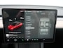 Tesla Model Y Long Range AWD 75 kWh - RIJKLAARPRIJS - All Seasonbanden - Rondomzicht Camera - Panoramadak - Stuur- en Stoelverwarming!