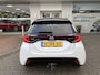 Toyota Yaris 1.5 Hybrid Executive | HUD | JBL | Panoramadak | Sensoren V/A |