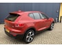 Volvo XC40 2.0 B4 Plus Dark | Parkeercamera | Pilot Assist | BLIS | Stoel- stuurverwarming