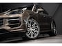 Porsche Cayenne Coupé 3.0 S E-Hybrid *Burmester / Club-Leder Interieur / Vierwielbesturing / Paint-to-Sample / Soft-Close / Stoelventilatie / Keyless*