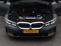 BMW 3-Serie Touring 320i High Executive Edition | PANO | CAMERA | H&K | STOELVERW. | TREKHAAK