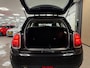 MINI Cooper Mini 1.5 Business * Navigatie / Parkeersensoren / Cruise control / NL Auto *