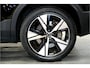 Volvo XC40 Recharge Twin Plus AWD 300kW/408pk Aut. R-Design SOH 92% ADAPT.CRUISE + EL.TREKHAAK + CAMERA + BLIS + PILOT ASSIST + GOOGLE DASHBOARD + LANE ASSIST + SPORTSTOELEN + STOEL-&STUURVERWARMING + PARKSENSOREN V&A + 19" LM-VELGEN!!
