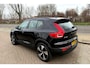 Volvo XC40 Recharge Twin Plus AWD 300kW/408pk Aut. R-Design SOH 92% ADAPT.CRUISE + EL.TREKHAAK + CAMERA + BLIS + PILOT ASSIST + GOOGLE DASHBOARD + LANE ASSIST + SPORTSTOELEN + STOEL-&STUURVERWARMING + PARKSENSOREN V&A + 19" LM-VELGEN!!