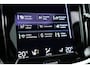 Volvo V60 2.0 T8 Recharge AWD Inscription 390PK | Pano-dak | ACC | Elek. Trekhaak | Camera | Stoel + stuurverw. | 19 inch
