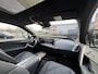 BMW iX XDrive50 High Executive 112 kWh -ZEER LAGE KM - PANO - HARMAN KARDON - H/U DISPLAY - VOL OPTIES -
