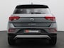 Volkswagen T-Roc 1.0 TSI Edition 115PK Navi, Adaptieve Cruise Controle, Side Assist, PDC voor en achter, Stoelverwarming, 17" LM Velgen