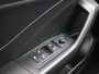 Volkswagen T-Roc 1.0 TSI Edition 115PK Navi, Adaptieve Cruise Controle, Side Assist, PDC voor en achter, Stoelverwarming, 17" LM Velgen