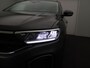 Volkswagen T-Roc 1.0 TSI Edition 115PK Navi, Adaptieve Cruise Controle, Side Assist, PDC voor en achter, Stoelverwarming, 17" LM Velgen