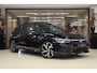 Volkswagen Golf 1.5 eTSI R-Line 150 PK BLACKSTYLE/PANO/CARPLAY/ACC/LANEASSIST/VOL