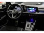 Volkswagen Golf 1.5 eTSI R-Line 150 PK BLACKSTYLE/PANO/CARPLAY/ACC/LANEASSIST/VOL