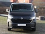 Volkswagen e-Transporter Bestelwagen L2 elektromotor 100 kW (136 pk) | Dubbele schuifdeur | Airco | Cruise control | PDC + Camera | Navigatie via App Connect | Achterdeuren | Trekhaak |